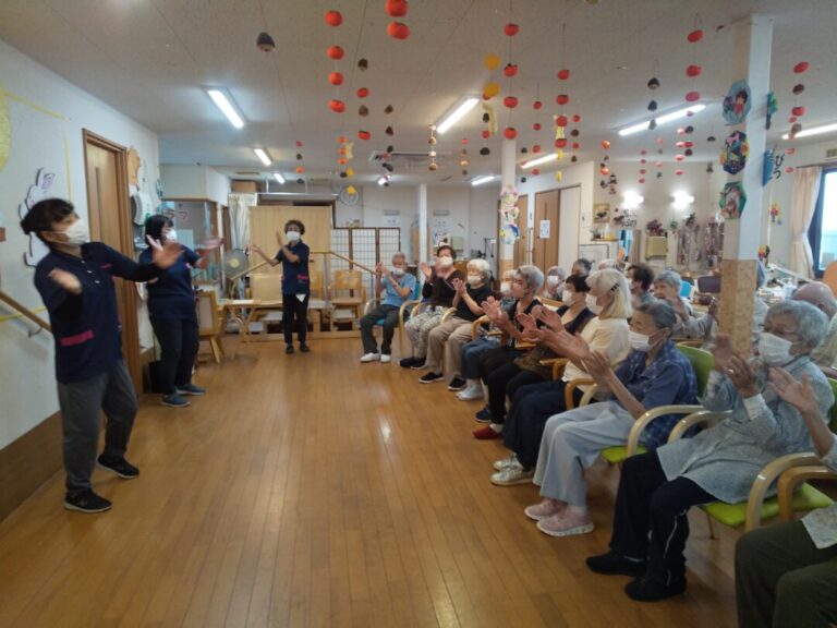 敬老会をしました